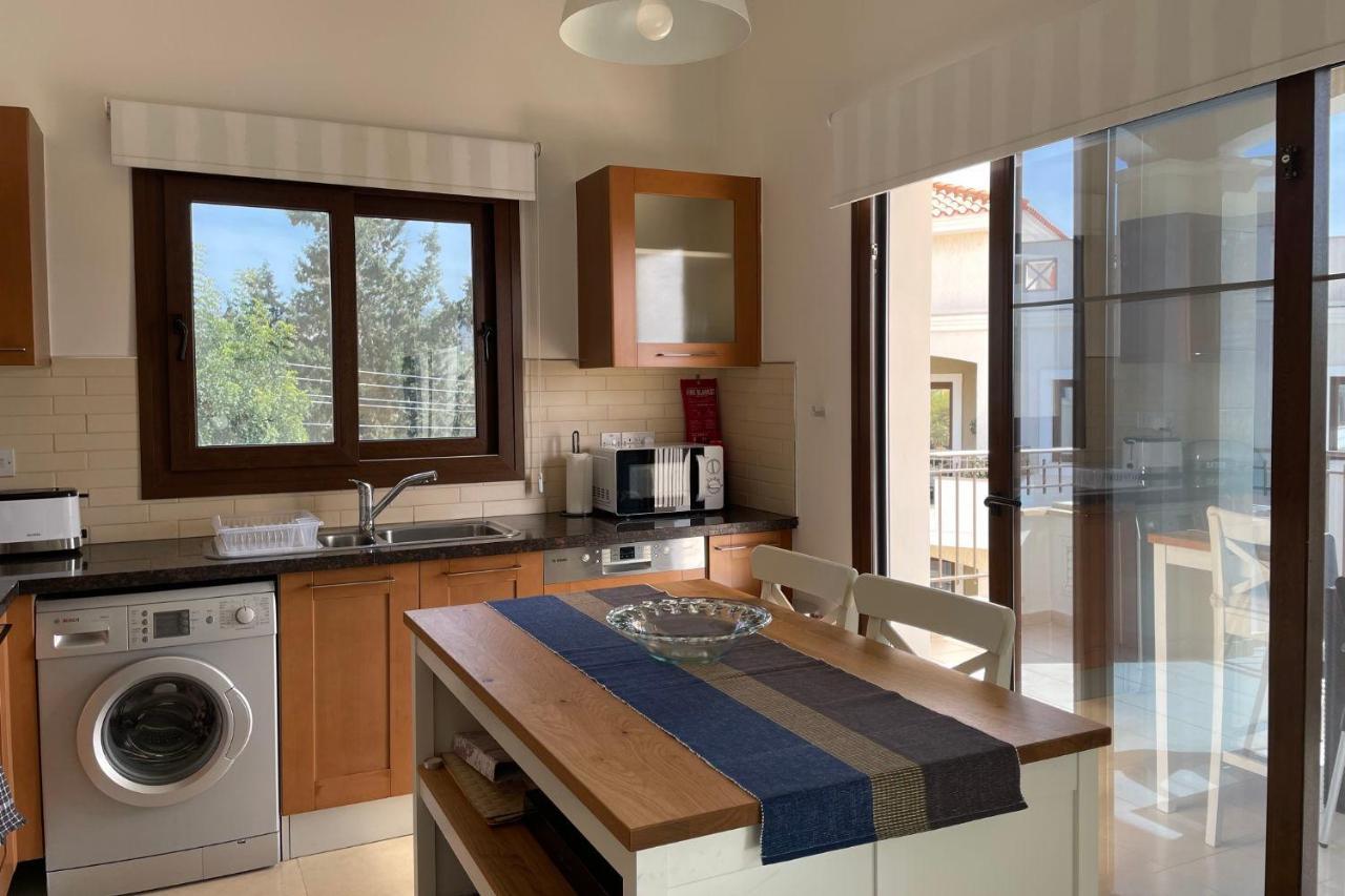 Eleona'S Royal Gardens By Yiota - Luxury 2 Bed Apartment In Exclusive Complex Peyia Ngoại thất bức ảnh